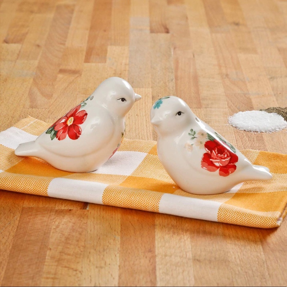 Pioneer Woman Novelty Bird Salt & Pepper Shakers